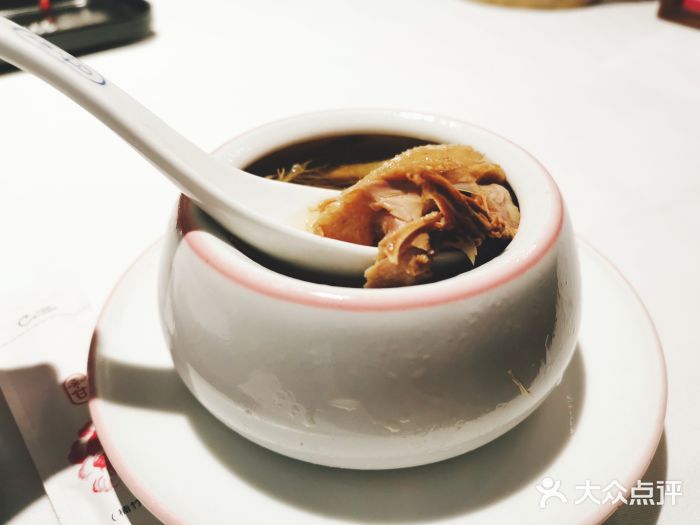 听香(宽窄巷子店)养肝草煨乳鸽图片