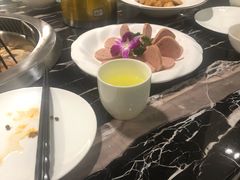 梅林午餐肉-臻牧壹品雪花牛肉火锅(大兴九臻店)