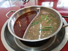 -老石黑山羊毛驴肉火锅(金凯广场店)