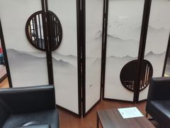 -成都中升之星奔驰4S店