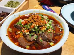 冒鸭血-胡马八破·川菜小馆(高新万达店)