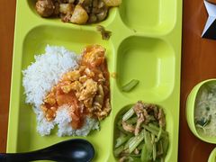 -奔驰北京极光星徽(四元桥店)