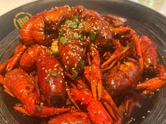 -肥肥虾庄·金牌油焖大虾(汉街SKP店)