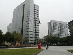 -上海跨国采购会展中心