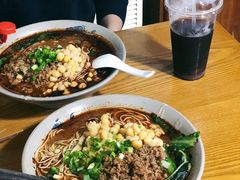 -丁丁猫重庆小面(徐州路店)