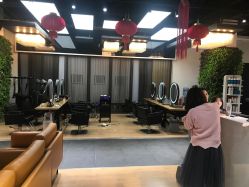 -FRIDAY星期五专业美发沙龙