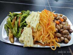 素菜拼盘-鲜香园冷面馆