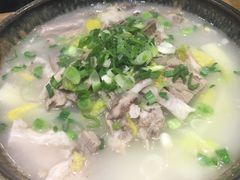 -新梅华·茶点餐厅(欧尚店)