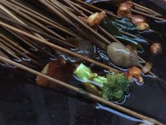 -拈签一笑黄牛肉辣卤串串