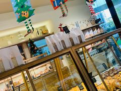 面包甜点陈列柜-Dough&Joe团憩(瑞虹天地月亮湾店)