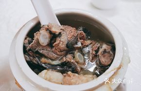 Fresh Rehmannia Stewed Pork Bone