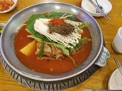 -喇喇排骨火锅·传统韩式脊骨汤(望京西园总店)