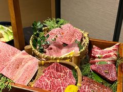 -山川小町·极番烧肉(新地假日广场店)