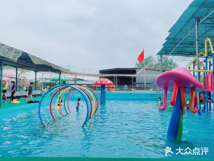 乐视界网红冲浪水上乐园-图片-新津区亲子-大众点评网