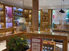 -宝丽眼镜(湖墅店)