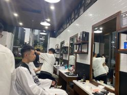 -MARTIN'S BARBER SHOP男士理发馆