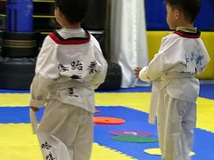 -哈喽实战跆拳道·跳绳·体能(慈云寺馆)