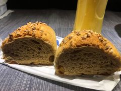 红糖杏仁-仙峰天然面包(迎宾路店)