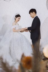 -衣贝姿婚纱礼服馆