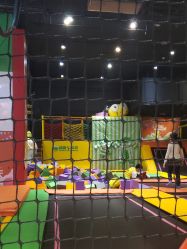 -蹦蹦跳跳(新奥购物中心店)