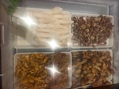 -菌之家·专业纯野生菌火锅·特色炒菌