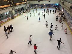 -正佳冰河湾真冰滑冰场