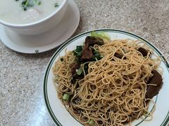 -河记肠粉店