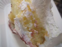 -鹿里烘焙LulyBaking(东二环泰禾广场店)