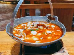 -老滇山寨•云南特色菜•地方菜•民族风情歌舞表演(金碧店)