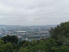 -灵岩山风景区