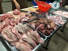 -标记美食新鲜猪杂(兴南大道店)
