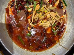 -川流不息·地道川菜·小龙虾(松东路店)