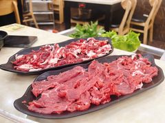 吊龙-闽粤一牛潮汕牛肉火锅