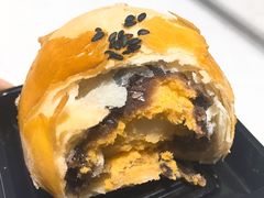 蛋黄酥-东南饼庄(铁路二村店)