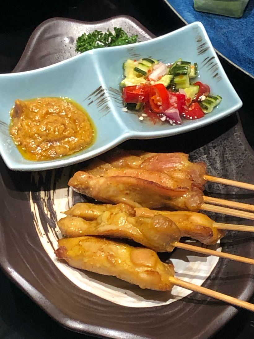 马来沙爹鸡又是一种新鲜的口味,酱汁香浓,很赞.