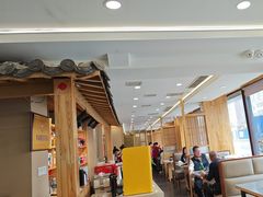 -啊美丽炭火烤肉(滑翔一店)
