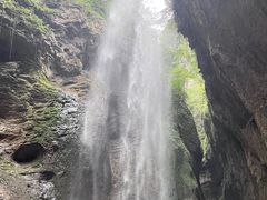 -龙水峡地缝景区