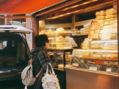-白玉兰食品(汇联商厦店)