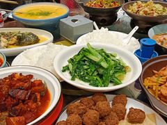 -经典老菜坊·开封灌汤包(火车站店)