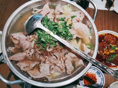 -肖四女乐山跷脚牛肉(世博源店)