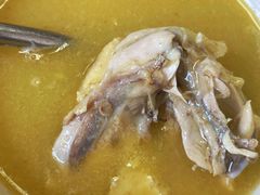 清炖母鸡汤-老丘丘(较场口店)