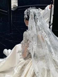 -莫小姐婚纱