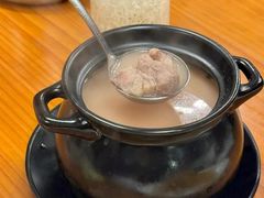 -莲餐厅·湖北菜·潜江小龙虾店(愚园路店)