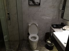 -优逸酒店(柳州窑埠古镇万象城店)