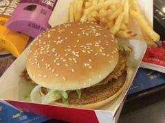 -麦当劳(河北唐山光明路餐厅)