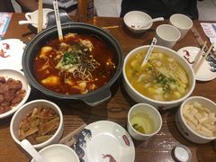 -渝是乎川渝小炒(新世界百货望京店)
