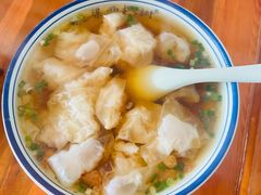 -两棵树馄饨店(渔梁住保小区店)