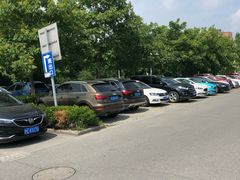 -上海市浦东医院-停车场