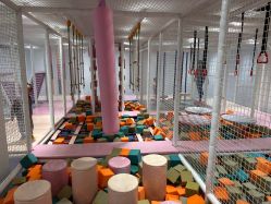 -奈尔宝·儿童乐园·亲子餐厅(华采天地店)