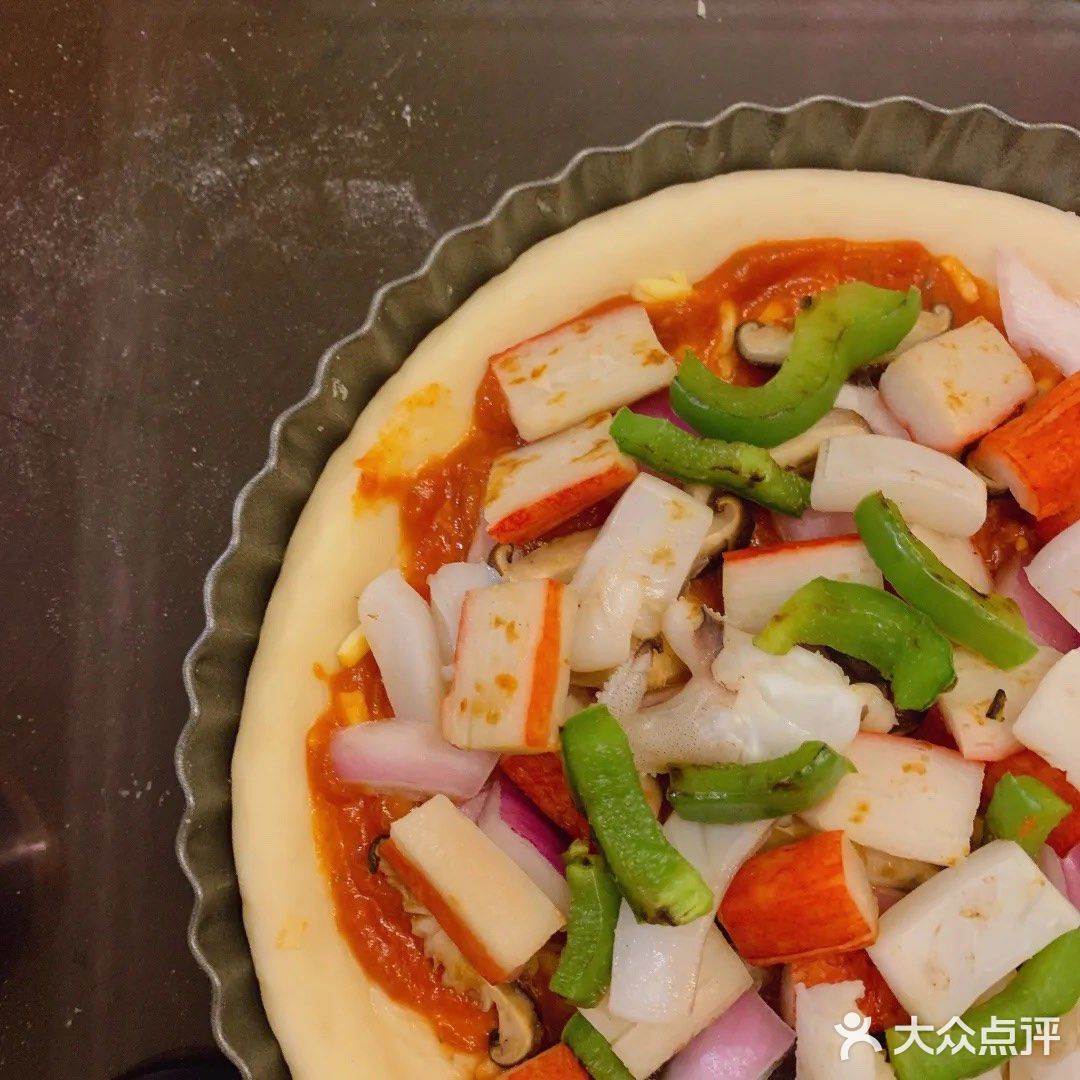 自制海鲜至尊披萨🍕
